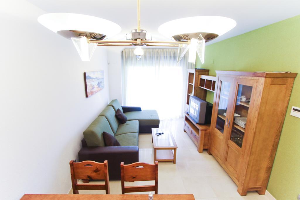 J Tramuntana Planet Costa Dorada Lägenhet Salou Rum bild