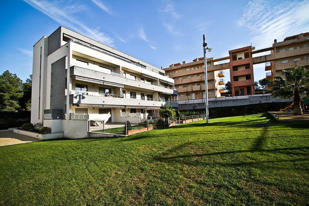 J Tramuntana Planet Costa Dorada Lägenhet Salou Exteriör bild